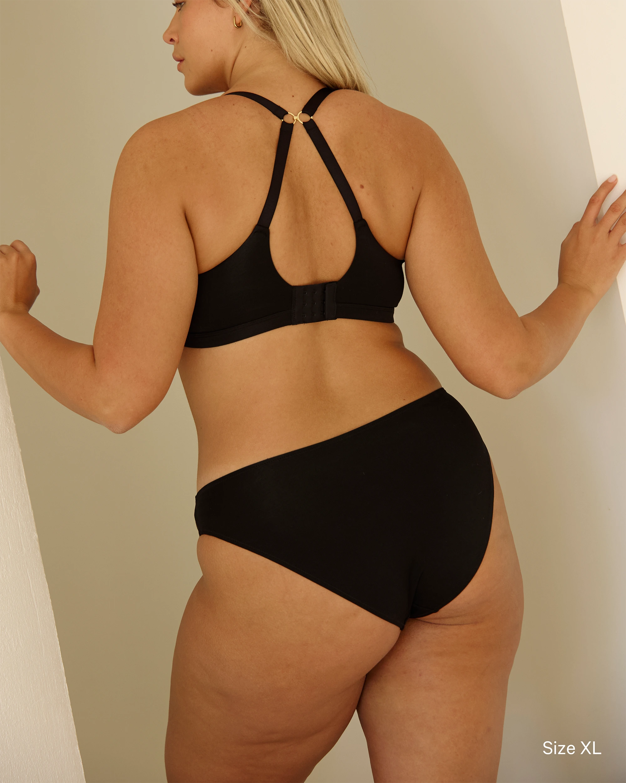 High Leg Brief - Black